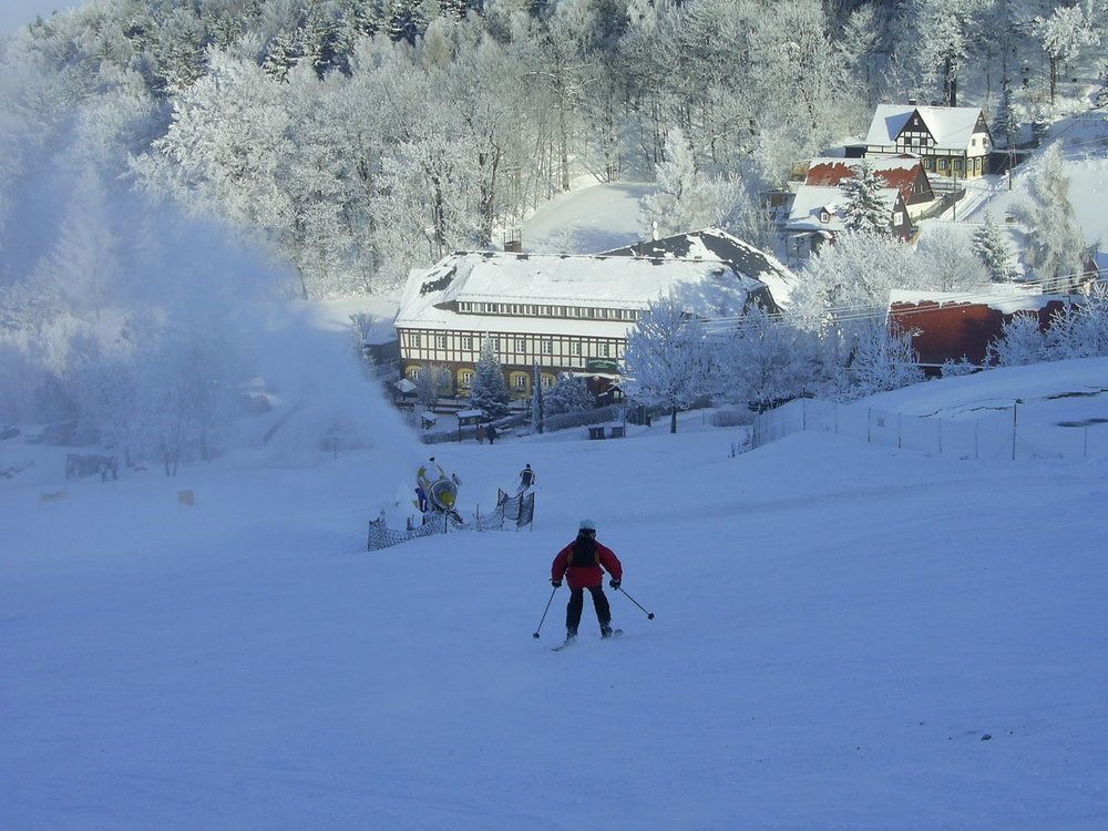 Wanderhotel Sonnebergbaude Waltersdorf  Exterior foto
